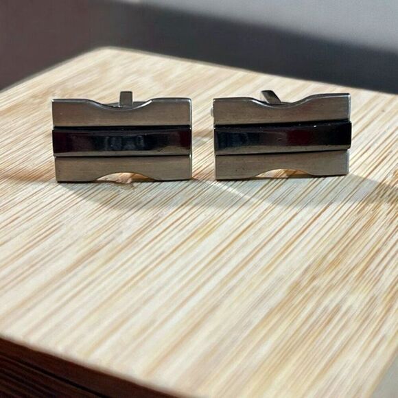 KENNETH COLE REACTION CUFFLINKS - Picture 1 of 2
